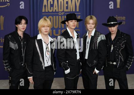 16 maggio 2024, Frisco, Texas, Stati Uniti: P1Harmony partecipa al Red Carpet della 59a cerimonia di premiazione dell'Academy of Country Music Awards all'Omni Frisco Hotel at the Star. (Credit Image: © Javier Vicencio/eyepix via ZUMA Press Wire) SOLO PER USO EDITORIALE! Non per USO commerciale! Foto Stock