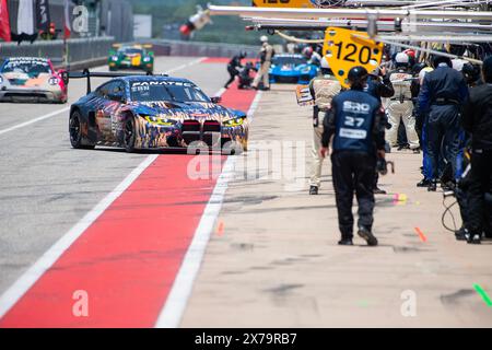 Le Americhe. 18 maggio 2024. Samantha Tan (38) con ST Racing nella BMW M4 GT3 pit stop a metà strada durante gara 1, Fanatec GT World Challenge America, Circuit of the Americas. Austin, Texas. Mario Cantu/CSM/Alamy Live News Foto Stock