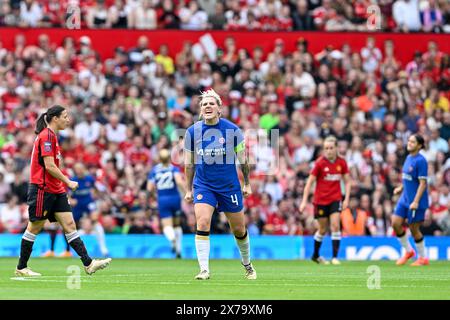 Manchester, Regno Unito. 18 maggio 2024. Millie Bright di Chelsea Women celebra Mayra Ramírez di Chelsea Goal Make IT 0-1 Chelsea, durante la partita di fa Women's Super League Manchester United Women vs Chelsea FC Women a Old Trafford, Manchester, Regno Unito, 18 maggio 2024 (foto di Cody Froggatt/News Images) a Manchester, Regno Unito il 5/18/2024. (Foto di Cody Froggatt/News Images/Sipa USA) credito: SIPA USA/Alamy Live News Foto Stock