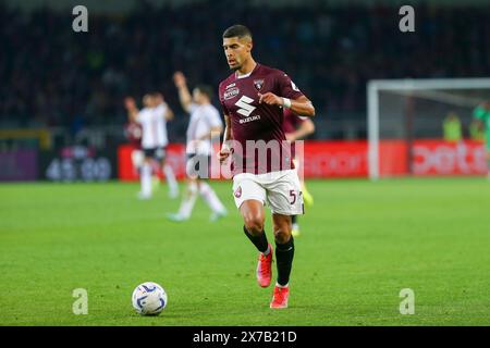 Adam Masina del Torino FC durante la partita di serie A tra il Torino FC e l'AC Milan il 18 maggio 2024 allo Stadio Olimpico grande Torino di Torino. Foto Stock