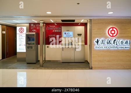 HONG KONG, CINA - 5 DICEMBRE 2023: Stazione iServices Bank of China a Hong Kong. Foto Stock