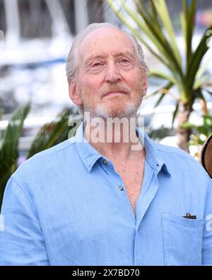 Cannes, Francia. 19 maggio 2024. Cannes, 77esimo Festival di Cannes 2024 Photocall film “Rumors” nella foto: Charles Dance Credit: Independent Photo Agency/Alamy Live News Foto Stock