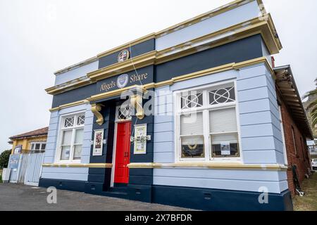 Esterno di un edificio storico in pietra sulla strada principale di Stanley, Tasmania Foto Stock