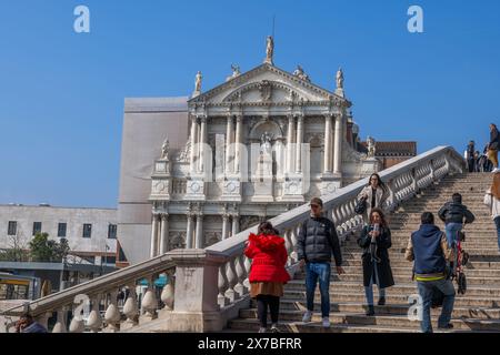 Ponte degli Scalzi e Chiesa di Santa Maria di Nazareth nella città di Venezia. Foto Stock