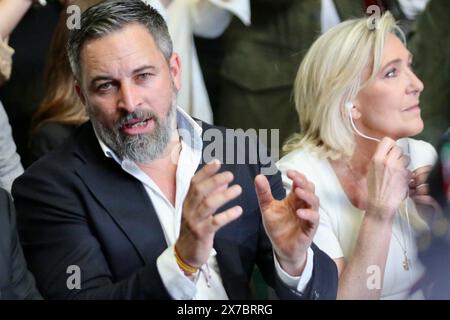 Madrid, Spagna. 19 maggio 2024. Il leader del partito spagnolo Vox, José Abascal, e il politico francese Marine le Pen prendono parte ad un incontro di partiti conservatori provenienti da tutto il mondo. Crediti: Cesar Luis de Luca/dpa/Alamy Live News Foto Stock