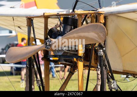 Motore ed elica di un aereo Bleriot XI della preistoria dell'aviazione Foto Stock