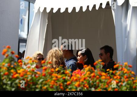 19 maggio 2024, Cannes, Costa azzurra, Francia: SELENA GOMEZ arriva per la photocall "Emilia Perez" al 77° Festival annuale di Cannes al Palais des Festivals di Cannes, Francia (Credit Image: © Mickael Chavet/ZUMA Press Wire) SOLO PER USO EDITORIALE! Non per USO commerciale! Foto Stock