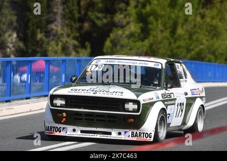 Sibenik, Croazia. 19 maggio 2024. Bostjan Urbancic della Slovenia guida la sua Fiat 128NP durante la gara automobilistica internazionale Skradin 2024 'Trke priko Krke' a Skradin, Croazia, il 19 maggio 2024. Foto: Hrvoje Jelavic/PIXSELL credito: Pixsell/Alamy Live News Foto Stock