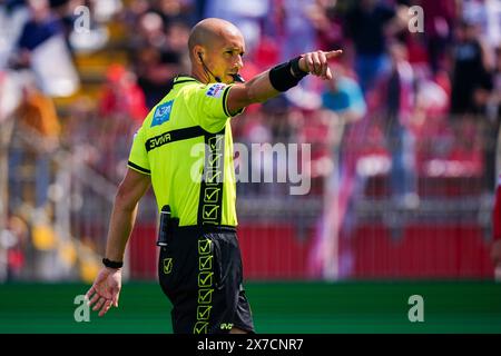 Monza, Italia. 19 maggio 2024. Michael Fabbri (arbitro) durante AC Monza vs Frosinone calcio, partita di serie A A Monza, 19 maggio 2024 Credit: Independent Photo Agency/Alamy Live News Foto Stock