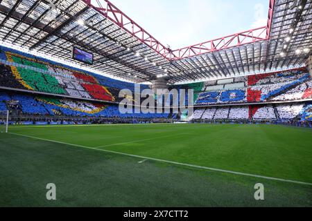 Milano, Italia. 19 maggio 2024. I tifosi del FC Internazionale sono visti durante la partita di serie A tra FC Internazionale e SS Lazio allo Stadio Giuseppe Meazza il 19 maggio 2024 a Milano. Crediti: Marco Canoniero/Alamy Live News Foto Stock