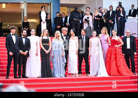 News - Horizon : An American Saga Red Carpet - 77° Festival annuale di Cannes Hayes Costner, Alejandro Edda, Jena Malone, Georgia MacPhail, Sienna Miller, Kevin Costner, Wase Chief, Luke Wilson, Ella Hunt, Abbey Lee Kershaw e Isabelle Fuhrman assistono a The Horizon: an American Saga Red Carpet al 77° Festival annuale di Cannes al Palais des Festivals il 19 maggio 2024 a Cannes, Francia. Cannes Palais des Festival Francia Copyright: XStefanosxKyriazisx/xLiveMediax LPN 1362626 Foto Stock