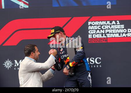 Imola, Bo, ITALIA. 19 maggio 2024. Festeggiamenti sul podio Max Verstappen (NED) - Oracle Red Bull Racing - Red Bull RB20 - Honda RBPT.durante le CROCIERE IN FORMULA 1 MSC GRAN PREMIO DEL MADE IN ITALY e DELl'EMILIA-ROMAGNA 2 autodromo Enzo e Dino Ferrari, Imola (BO) Italia (Credit Image: © Alessio De Marco/ZUMA Press Wire) SOLO USO EDITORIALE! Non per USO commerciale! Foto Stock