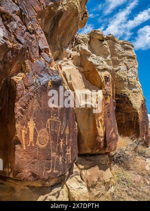 Petroglifi indiani Fremont, Island Park Road, McKee Spring, Dinosaur National Monument, Vernal, Utah. Foto Stock