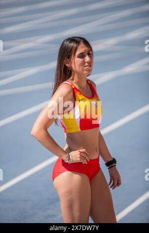 Ritratto di Nagore Folgado, para-atleta della nazionale spagnola che gareggia nei 100 e 200 metri e parteciperà a Parigi 2024 Foto Stock