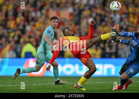 Lens, Francia. 19 maggio 2024. Elye Wahi (9) di RC Lens raffigurato in azione durante la partita 34 della Ligue 1 Uber Eats nella stagione 2023-2024 tra Racing Club de Lens e Montpellier Herault Sport Club il 19 maggio 2024 a Lens, Francia. (Foto di David Catry/Sportpix ) credito: Sportpix/Alamy Live News Foto Stock