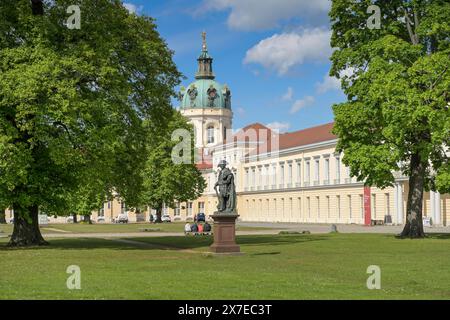 Monumento a Federico il grande, ala nuova, castello di Charlottenburg, Spandauer Damm, Charlottenburg, Berlino, Germania Foto Stock