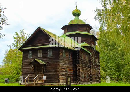 Chiesa di Elia Profeta dal villaggio di Berezovets superiore, XVII secolo. Anello d'oro della Russia. Kostroma, Russia Foto Stock