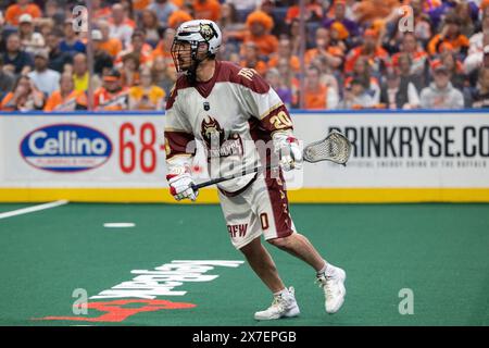 18 maggio 2024: Il difensore degli Albany Firewolves Leo Stouros (20) corre nel terzo quarto contro i Buffalo Bandits. I Buffalo Bandits ospitarono gli Albany Firewolves in gara 2 delle finali della National Lacrosse League al KeyBank Center di Buffalo, New York. (Jonathan tenca/CSM) Foto Stock