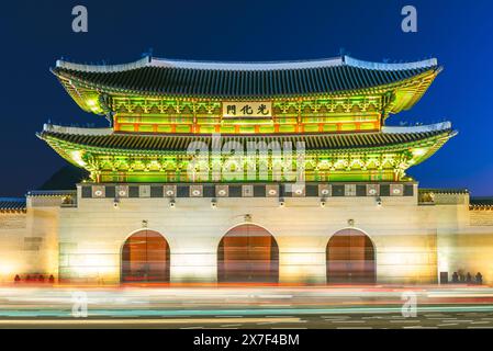 Gwanghwamun, porta principale del Palazzo Gyeongbokgung a Seoul, Corea del Sud. Traduzione: Gwanghwamun Foto Stock