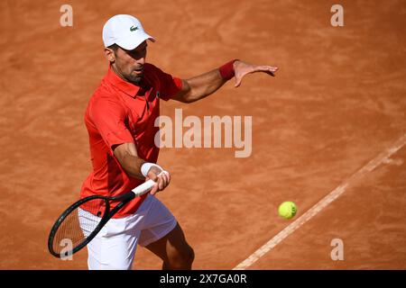 Novak Djokovic di Serbia durante la partita contro Alejandro Tabilo del Cile al torneo di tennis internazionali BNL d'Italia 2024 al foro Italico di Roma il 12 maggio 2024. Foto Stock