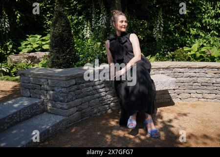 Bridgerton ha scelto Ruth Gemmell nel Bridgerton Garden, durante l'RHS Chelsea Flower Show al Royal Hospital Chelsea di Londra. Data foto: Lunedì 20 maggio 2024. Foto Stock