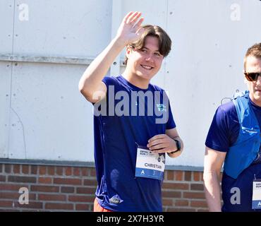 Broenderslev, Danimarca. 20 maggio 2024. Il principe ereditario Christian corre per un miglio durante la corsa reale a Broenderslev, lunedì 20 maggio 2024. La Royal Run è una corsa annuale di fitness che si svolge in diverse città danesi. La gara si è svolta per la prima volta il 21 maggio 2018 in occasione del 50° compleanno del re, e da allora la famiglia reale ha partecipato alla Royal Run. Nel 2024, ci sono 95, 106 registrati a livello nazionale per la corsa di fitness che si tiene per la sesta volta. (Foto: Henning Bagger/Ritzau Scanpix) credito: Ritzau/Alamy Live News Foto Stock