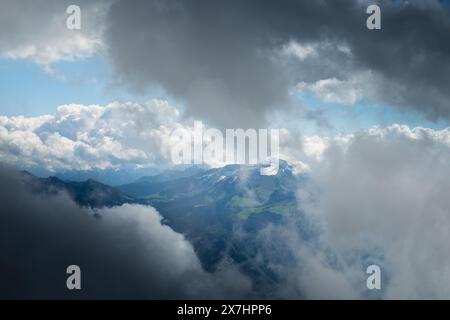 Vista panoramica delle Alpi svizzere e del Grammont, girato nel Vallese, Svizzera Foto Stock