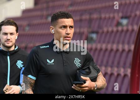 Tynecastle Park Edinburgh.Scotland.UK.18 maggio 2024 Hearts vs Rangers. Partita Cinch Premiership. James Tavernier, capitano dei Rangers arriva Tyneca Foto Stock