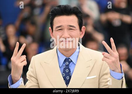 Cannes, Francia. 20 maggio 2024. Hwang Jung-min partecipa al Photocall Veteran 2 come parte del 77° Festival Internazionale di Cannes a Cannes, Francia, il 20 maggio 2024. Foto di Aurore Marechal/ABACAPRESS. COM credito: Abaca Press/Alamy Live News Foto Stock