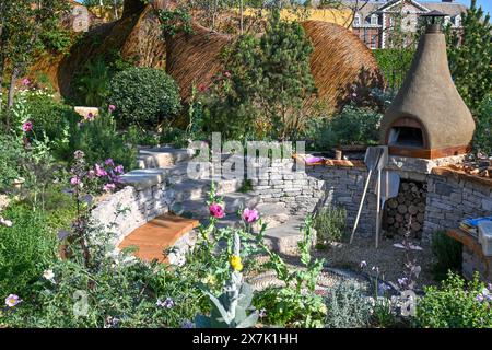 Londra, Regno Unito. 20 maggio 2024. The Freedom from torture Garden: A Sanctuary for Survivors Garden presso l'RHS Chelsea Flower Show, Royal Hospital Chelsea, Londra, Regno Unito. Crediti: LFP/Alamy Live News Foto Stock