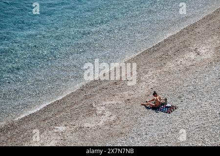 Roquebrune Cap Martin, Francia - 14 maggio 2023: Spiaggia di Roquebrune Cap Martin sulla Costa Azzurra Foto Stock