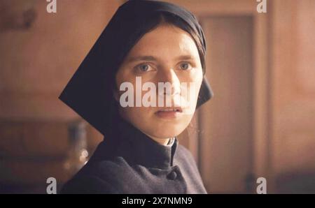 IL PRIMO film OMEN 2024 20th Century Studios con Nell Tiger Free nel ruolo di Margaret Foto Stock