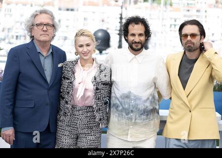 Cannes, Francia. 21 maggio 2024. Martin Donovan, Maria Bakalova, Ali Abbasi e Sebastian Stan partecipano all'Apprentice Photocall alla 77esima edizione del Festival di Cannes al Palais des Festivals il 21 maggio 2024 a Cannes, Francia. Foto di David NIVIERE ABACAPRESS. COM credito: Abaca Press/Alamy Live News Foto Stock