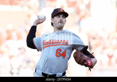 St. Louis, Stati Uniti. 20 maggio 2024. Il lanciatore titolare dei Baltimore Orioles Dean Kremer consegna un campo ai St. Louis Cardinals nel primo inning al Busch Stadium di St. Louis lunedì 20 maggio 2024. Foto di Bill Greenblatt/UPI credito: UPI/Alamy Live News Foto Stock