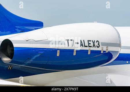 Hoersching, austria, 21 maggio 2024, T7-ALEX3, Bombardier BD-700-1A10 Global Express in arrivo all'aeroporto di linz *** Hoersching, Österreich, 21. mai 2024, T7 ALEX3, Bombardier BD 700 1A10 Global Express bei der Ankunft auf dem Flughafen von linz Copyright: xx Foto Stock