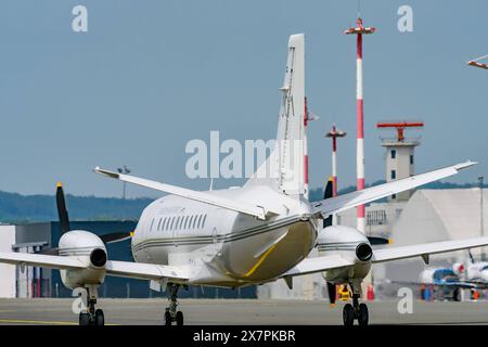 Hoersching, austria, 21 maggio 2024, forza aerea svedese, Svenska Flygvapnet, Saab S100D Argus, Saab 340A, 10-0001 presso l'aeroporto di linz *** hoersching, Österreich, 21. mai 2024, schwedische luftwaffe, Svenska Flygvapnet, Saab S100D Argus, Saab 340A, 10 0001 flughafen von linz Copyright: xx Foto Stock