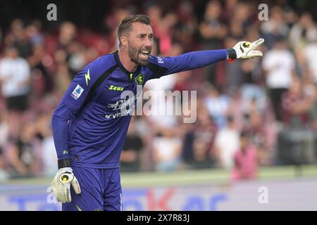 Salerno, Italia. 20 maggio 2024. Vincenzo Fiorillo della US Salernitana 1919 gesti durante la partita di serie A tra US Salernitana 1919 e Hellas Verona FC allo Stadio Arechi il 20 maggio 2024 a Salerno, italia punteggio finale 1-2 (foto di Agostino Gemito/Pacific Press) crediti: Pacific Press Media Production Corp./Alamy Live News Foto Stock