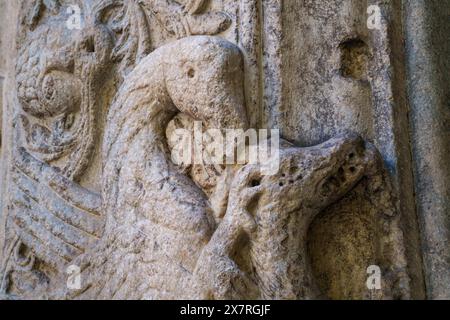 Esterno della chiesa medievale di San fedele, una basilica in stile Rimanico a Como, Lombardia, Italia Foto Stock