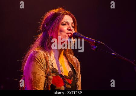 Agnes Jaoui, attrice e cantante francese, suona dal vivo a Bruxelles nel 2016 | l'actrice, chanteuse, interprete francaise Agnes Jaoui en Concert au Theatre 1 Foto Stock