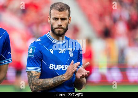 Lodz, Polonia. 19 maggio 2024. Miha Blazic di Lech applaude durante la partita polacca di PKO Ekstraklasa League tra Widzew Lodz e Lech Poznan allo stadio municipale di Widzew Lodz. Punteggio finale; Widzew Lodz 1:1 Lech Poznan. (Foto di Mikolaj Barbanell/SOPA Images/Sipa USA) credito: SIPA USA/Alamy Live News Foto Stock