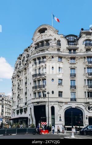 Parigi, Francia - 27.06.2022 : Hotel Lutetia, un punto di riferimento iconico situato nella vibrante zona di Saint-Germain-des-PrÃƒÂ©s di Parigi e l'unico hotel di lusso Pal Foto Stock