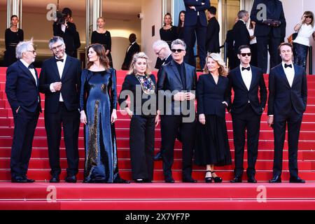 Cannes, Francia. 21 maggio 2024. Fabrice Luchini, Christophe Honoré, chiara Mastroianni, Catherine Deneuve, Benjamin Biolay, Nicole Garcia e Melvil Poupaud partecipano al tappeto rosso Marcello mio al 77° Festival annuale di Cannes al Palais des Festivals il 21 maggio 2024 a Cannes, Francia. (Foto di Beata Zawrzel/NurPhoto) credito: NurPhoto SRL/Alamy Live News Foto Stock