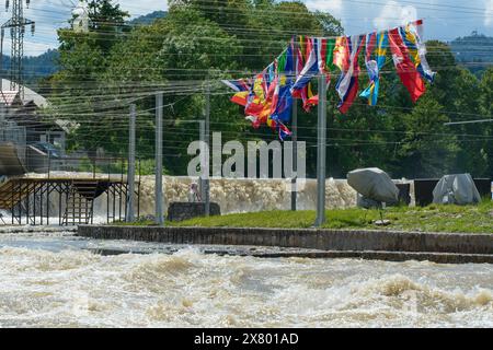 Big Water ai Campionati europei di slalom d'acqua di Tacen, Slovenia, il 17 maggio 2024. La gara di venerdì è stata annullata e il programma è stato riorganizzato. (CTK Foto Stock