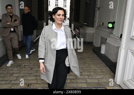 Bruxelles, Belgio. 22 maggio 2024. Il ministro degli Esteri Hadja Lahbib parla alla stampa all'arrivo di una riunione del governo federale a Kern, mercoledì 22 maggio 2024, a Bruxelles. I ministri discuteranno la situazione a Gaza. Oggi, Norvegia, Spagna e Irlanda hanno indicato che riconosceranno la Palestina come Stato. BELGA PHOTO ERIC LALMAND credito: Belga News Agency/Alamy Live News Foto Stock