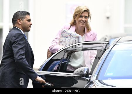 Bruxelles, Belgio. 22 maggio 2024. Il ministro dell'interno Annelies Verlinden parte dopo una riunione del governo federale a Kern, a Bruxelles, mercoledì 22 maggio 2024. I ministri discuteranno la situazione a Gaza. Oggi, Norvegia, Spagna e Irlanda hanno indicato che riconosceranno la Palestina come Stato. BELGA PHOTO ERIC LALMAND credito: Belga News Agency/Alamy Live News Foto Stock