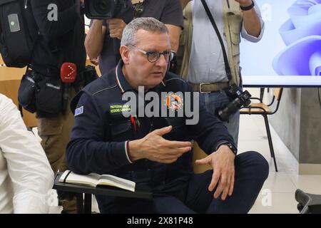 Pozzuoli Napoli, Italia. 22 maggio 2024. Pozzuoli Napoli - CRO 22/5/2024 Pozzuoli bradicismo Ufficio protezione civile Conferenza il direttore generale della protezione civile della regione Campania, Italo Giulivo, Pozzuoli (Napoli) - bradicismo nei campi Flegrei. Riunione degli esperti della protezione civile solo utilizzo editoriale credito: Agenzia fotografica indipendente/Alamy Live News Foto Stock