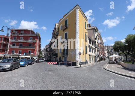 Napoli Pozzuoli, Italia. 22 maggio 2024. Pozzuoli (Napoli) - bradicardia nei campi Flegrei. Danni causati da terremoti agli edifici solo uso editoriale credito: Agenzia fotografica indipendente/Alamy Live News Foto Stock