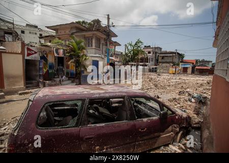 © PATRICE NOEL/MAXPPP période du 13 au 22 mai 2024, Port-au-Prince, Haiti Au coeur de la capitale haitienne, la ou les gangs armes sement la terreur. - Nel cuore della capitale haitiana, le bande armate hanno diffuso il terrore dal 13 maggio al 22 maggio 2024 credito: MAXPPP/Alamy Live News Foto Stock