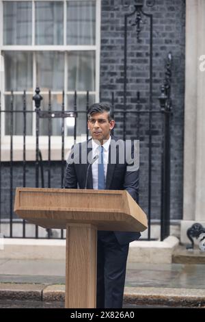 Londra, Regno Unito. 22 maggio 2024. Rishi Sunak, primo ministro, annuncia le elezioni generali il 4 luglio 2024 fuori 10 Downing Street Londra regno unito credito: Ian Davidson/Alamy Live News Foto Stock