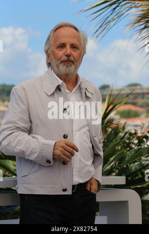 Cannes, Francia. 22 maggio 2024. Fabrice Luchini al concorso fotografico Marcello mio al 77° Festival di Cannes. Crediti: Doreen Kennedy/Alamy Live News. Foto Stock